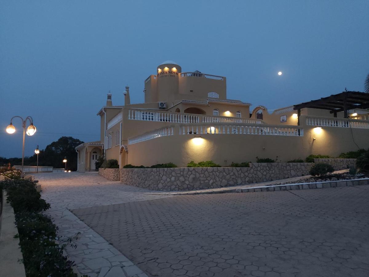 Quinta Nova Vale Del Rey Bed & Breakfast Карвоейро Екстериор снимка
