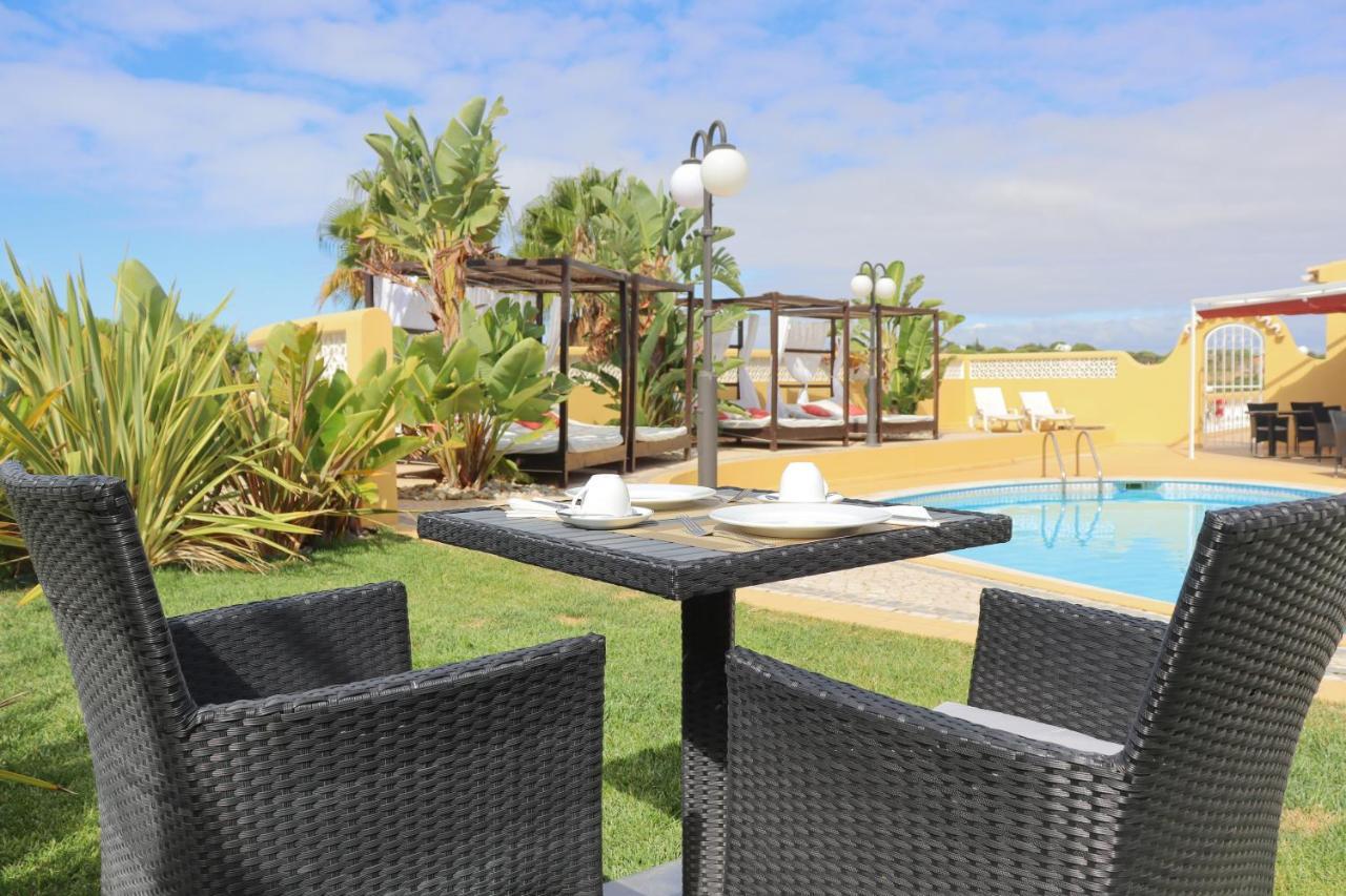 Quinta Nova Vale Del Rey Bed & Breakfast Карвоейро Екстериор снимка