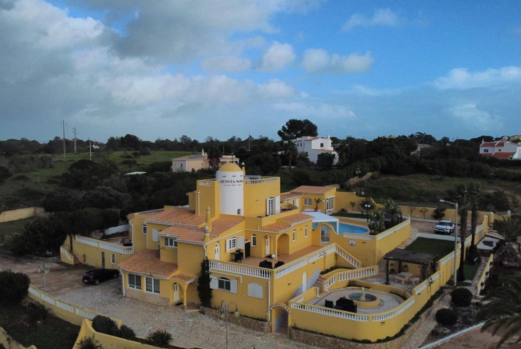 Quinta Nova Vale Del Rey Bed & Breakfast Карвоейро Екстериор снимка
